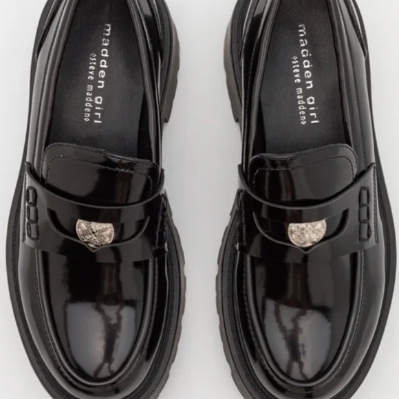 New Steve Madden Girl Calistaa Glossy Black Slip-On Platform Loafers - Picture 1 of 5